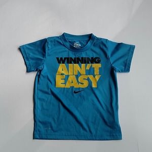 Boy's Nike Size 7 T-shirt